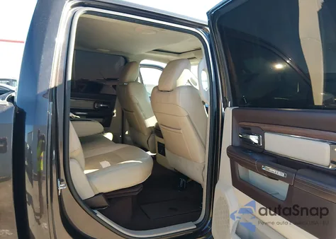 2016 Ram 1500 Laramie z USA, uszkodzony, nr VIN 1C6RR6NM9GS227799